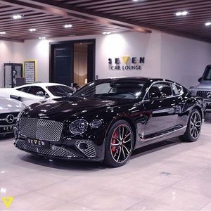 Meet your Posher, Avery